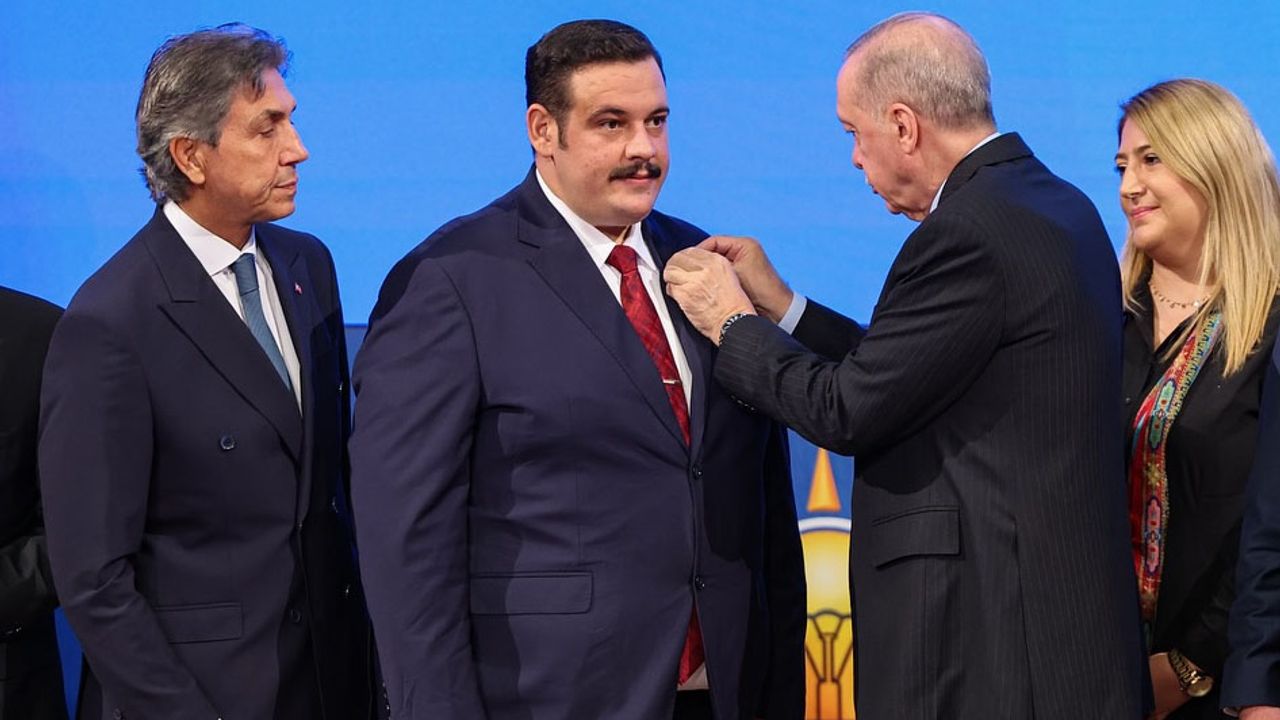 Yalvaç Belediye Başkanı Kodal AK Parti’ye katıldı