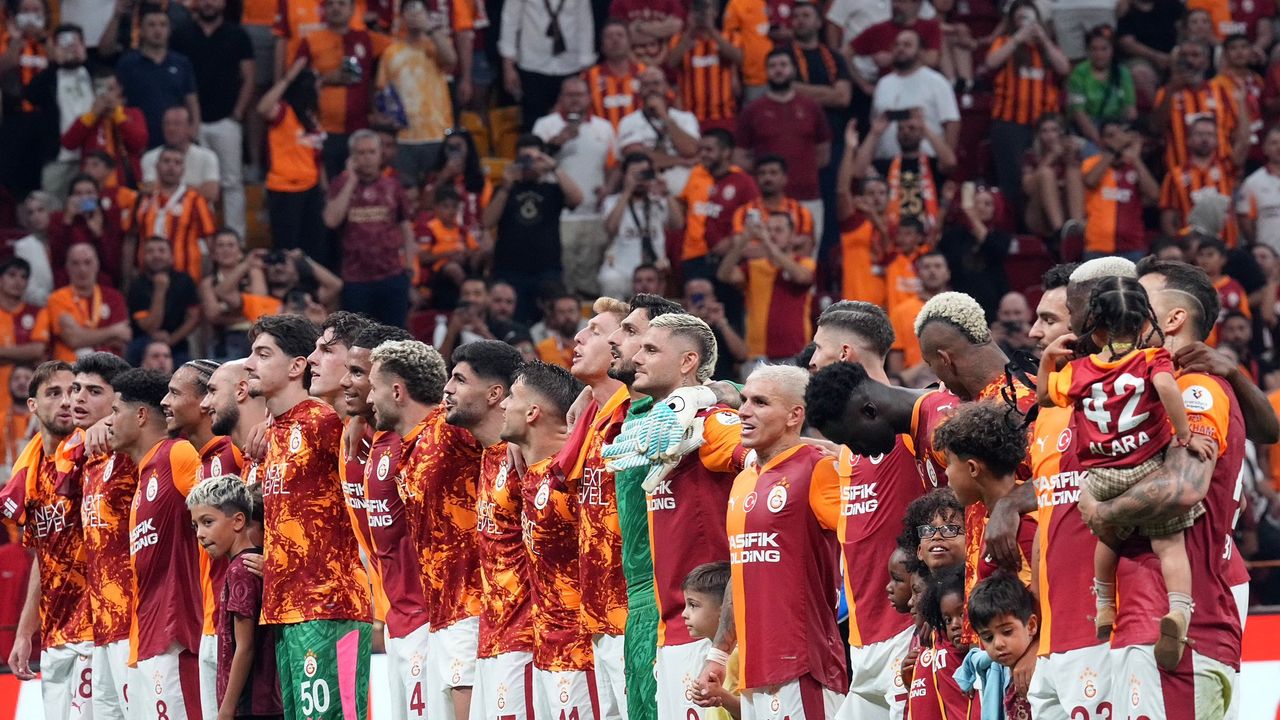 Galatasaray seyircisi önünde farklı başladı: Karagümrük’ü 3-0 geçti