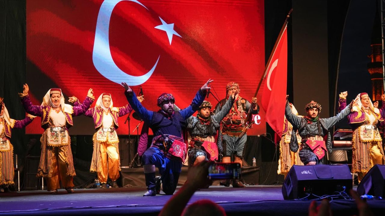 Trabzon horonla dünyayı birleştirdi!