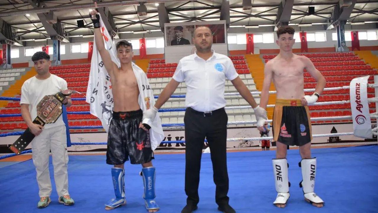 Ani’nin Fethi anısına 2. Kick Boks Şampiyonası sona erdi