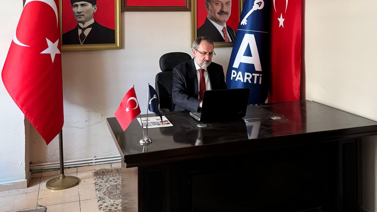 Anahtar Parti Kars İl Başkanı Yıldırım: “Kars’ın kalbi Kafkas Üniversitesi zordadır”