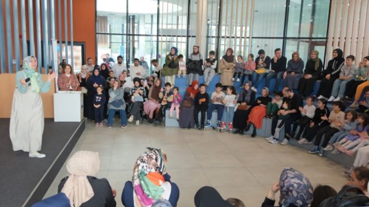 Kocaeli’nde çocuklar, masal diyarına yolculuk yaptı