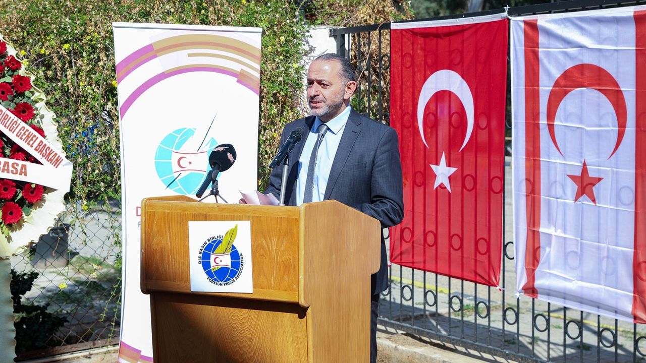 Kurucularından Burhan Canbaz,  KKTC Dış Basın Birliği Başkanı Seçildi