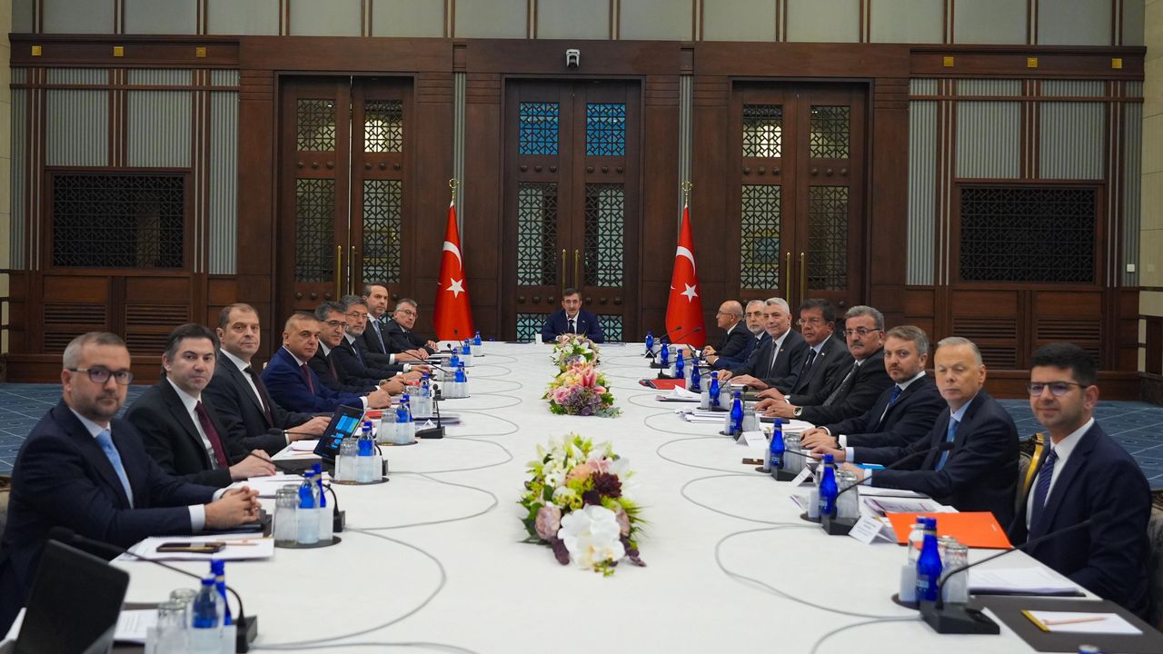 Ekonomi Koordinasyon Kurulu Orta Vadeli Program için toplandı