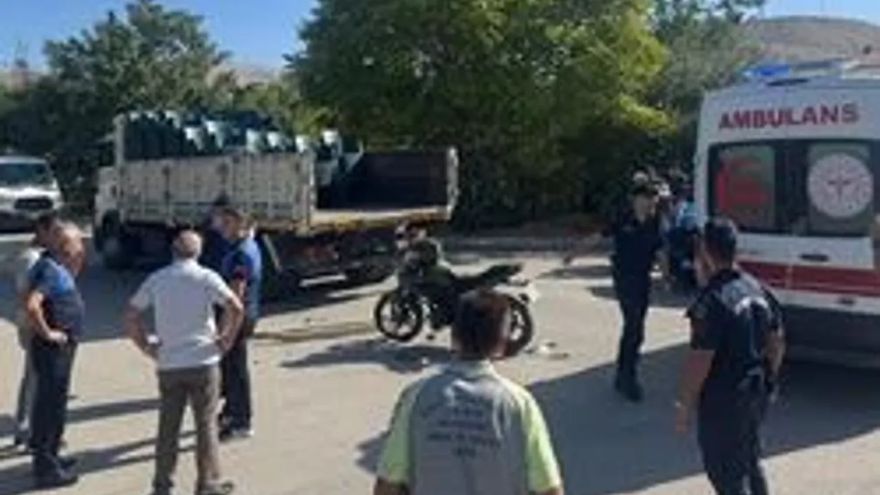 Çayırhan’da trafik kazası: Motosiklet sürücüsü ağır yaralı