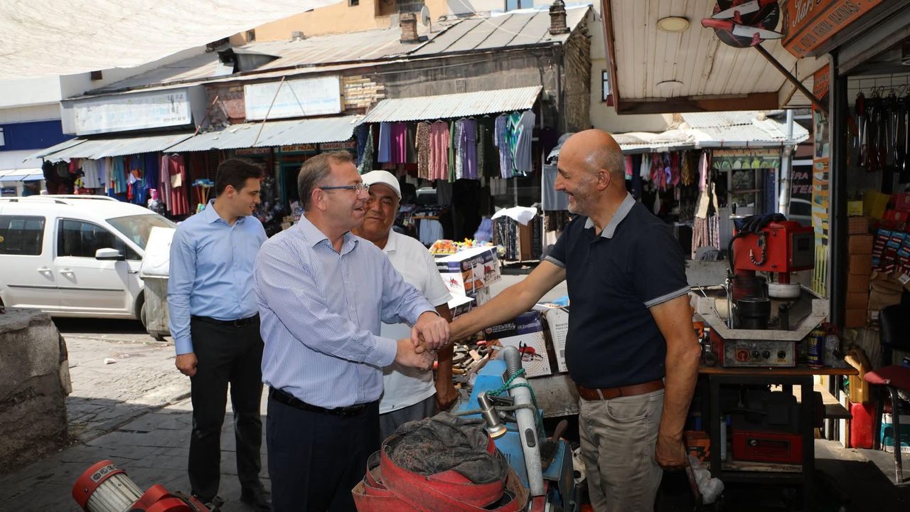 Vali Ziya Polat’tan esnafa ziyaret hayırlı işler, bereketli kazançlar diledi