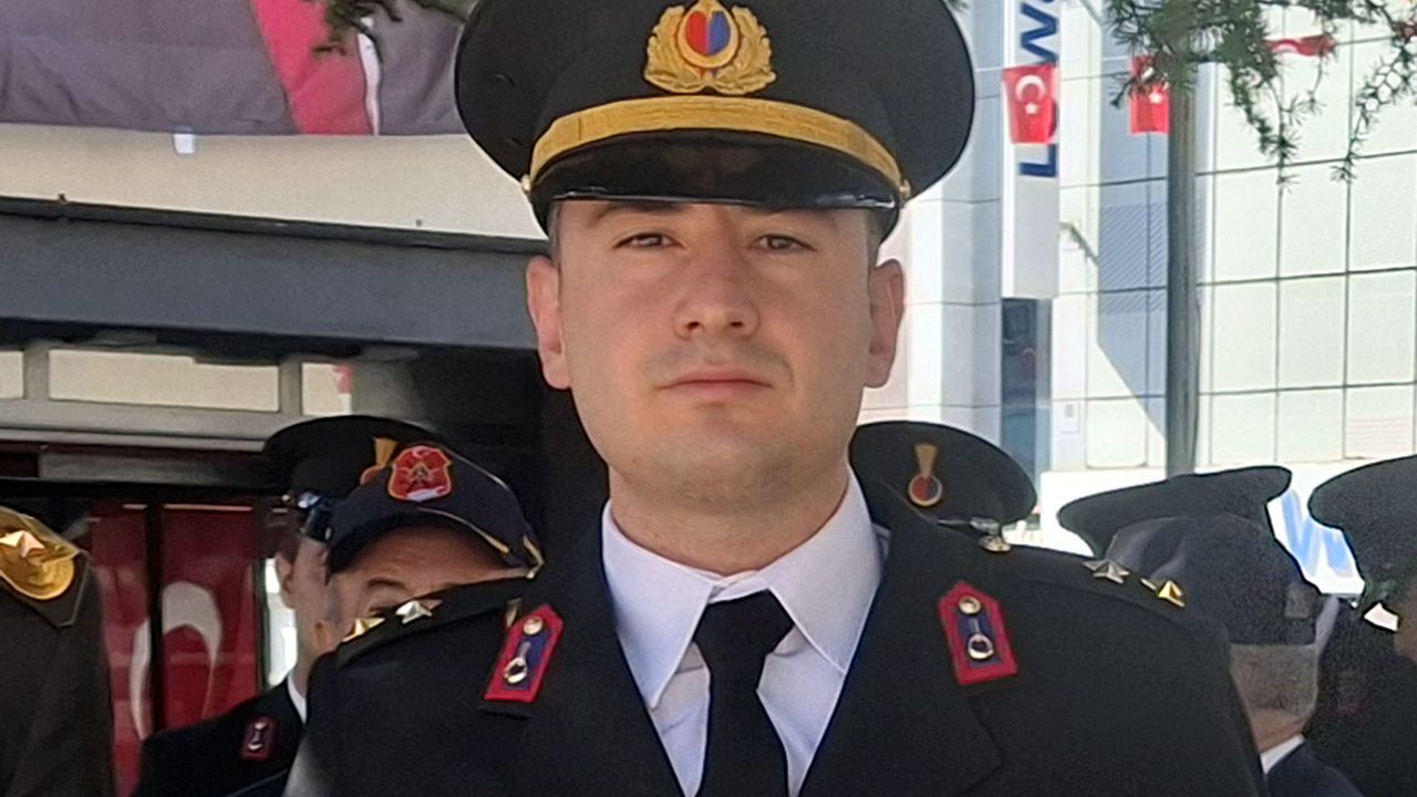 Beypazarı Karakol Komutanı Furkan Uzuner, Üsteğmenliğe terfi etti