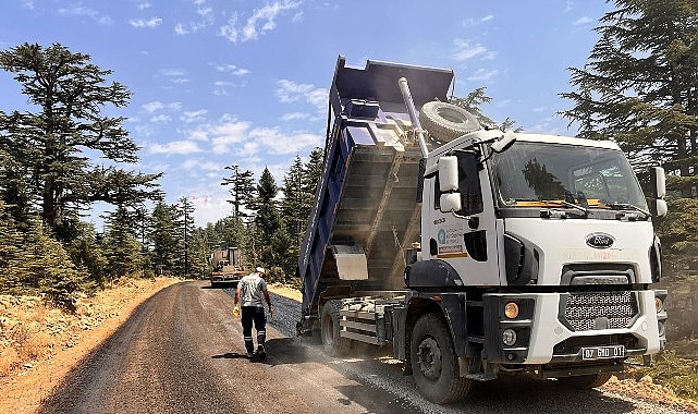 Büyükşehir Belediyesi’nden Toroslar’a asfalt