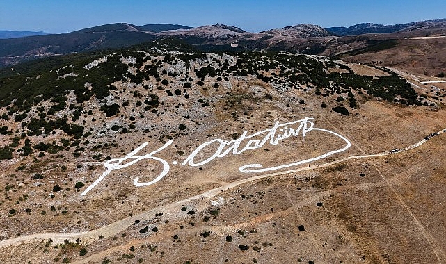 Dünyanın En Büyük Atatürk İmzası Yenilendi