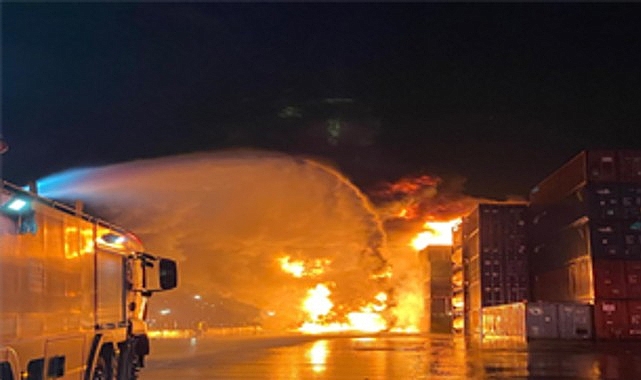 İzmir İtfaiyesi, Aliağa’da büyük bir felaketin önüne geçti