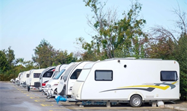 Karavancıların tercihi İnciraltı Karavan Parkı