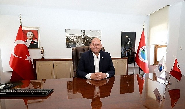 Menderes Belediyesi’nden Öğrencilere Destek