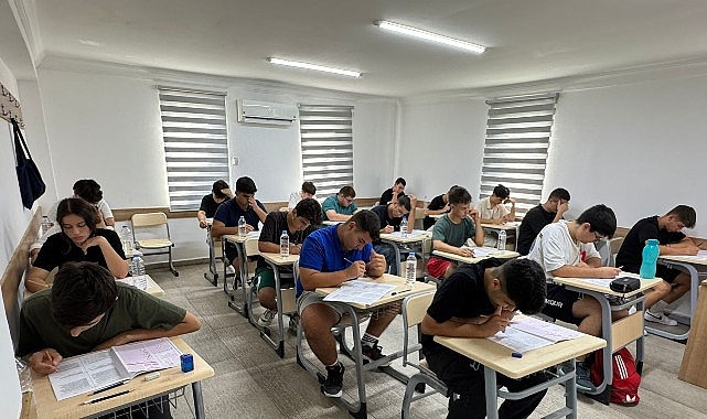 Öğrenciler seviye tespit sınavına girdi