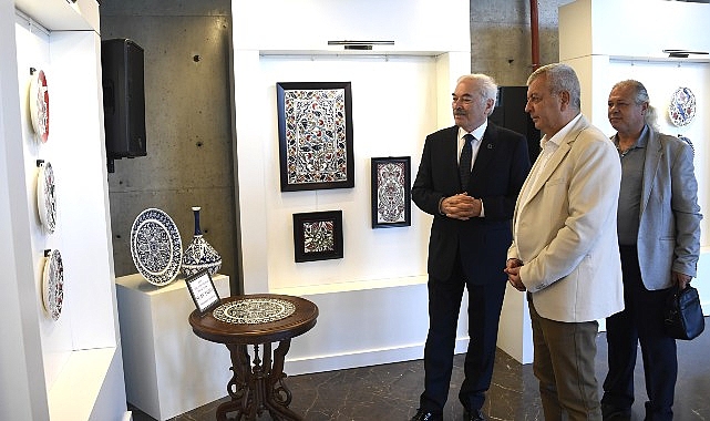 Osmangazi’de “Emeklilikten Bugüne Çini Sergisi” açıldı