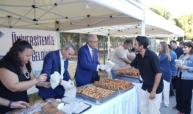 Rektör Prof. Dr. Budak’tan öğrencilere “boyozlu” karşılama