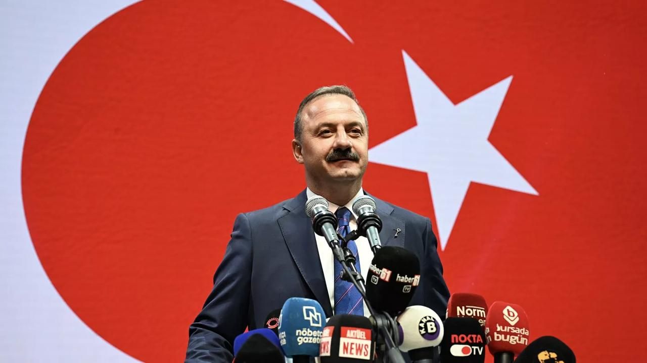 Ağıralioğlu’ndan önemli açıklama: Dünya 3. Cihan Harbi gibi sıkışıyor
