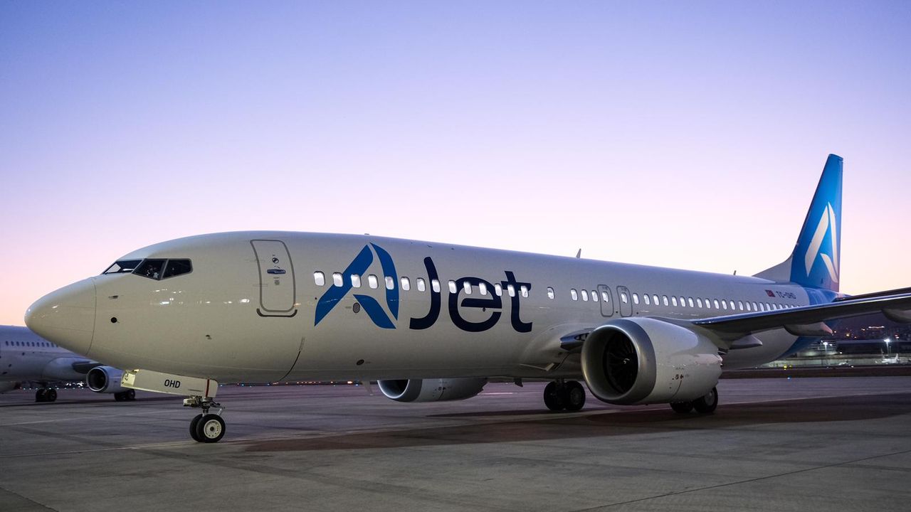 AJet’in fabrika çıkışlı 3. uçağı İstanbul’da