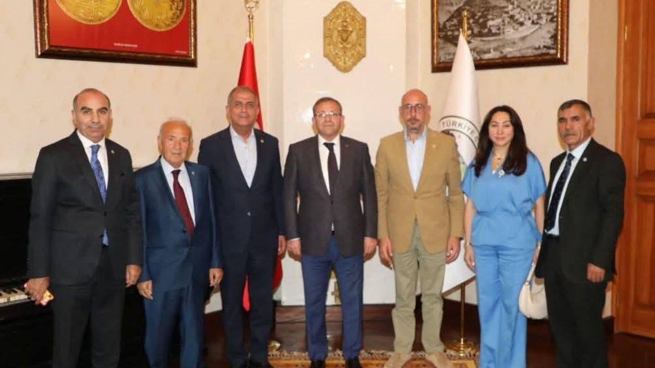 İYİ Parti Heyeti Kars Valisi Ziya Polat’ı ziyaret etti