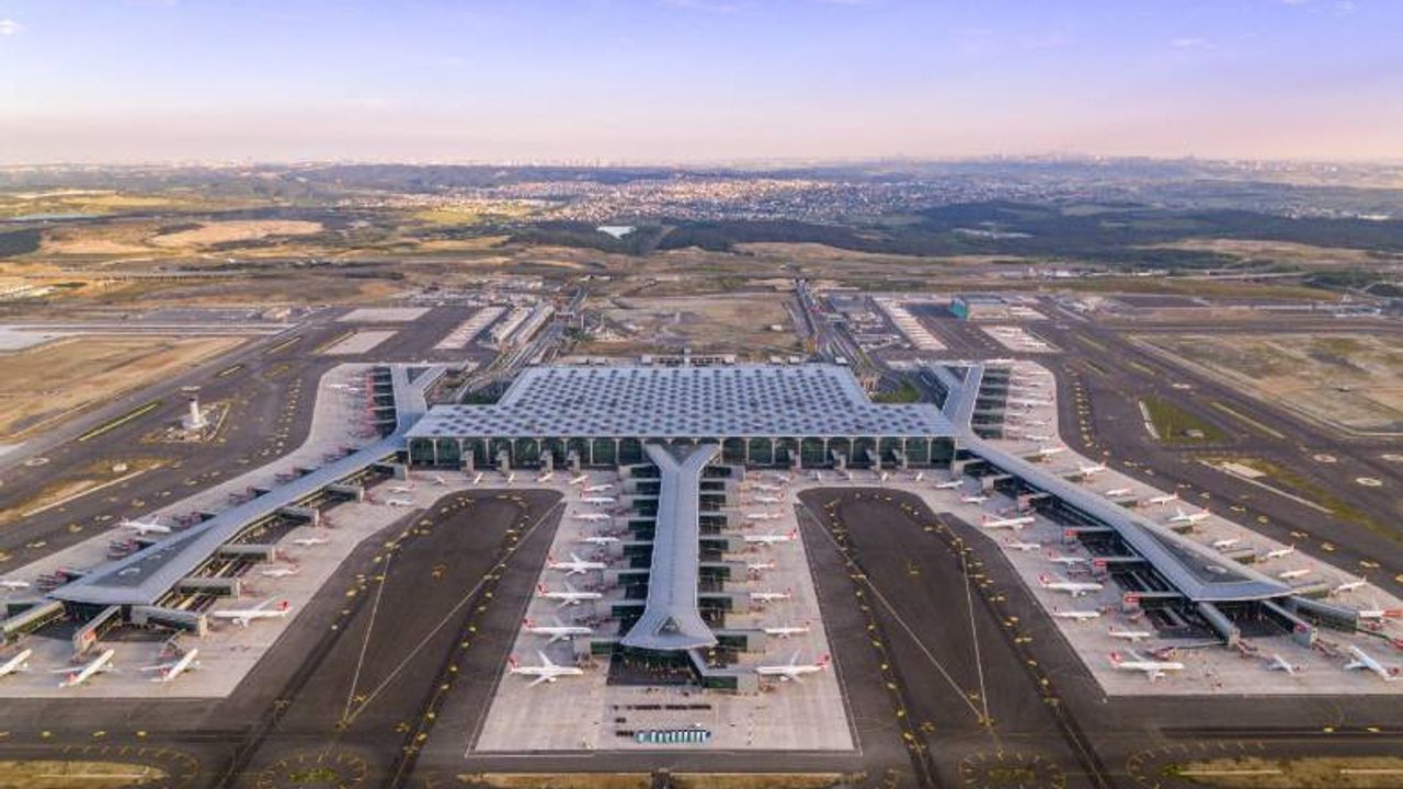 Türkiye hava trafiğinde zirvede: İstanbul Havalimanı Avrupa’da birinci, dünyada beşinci