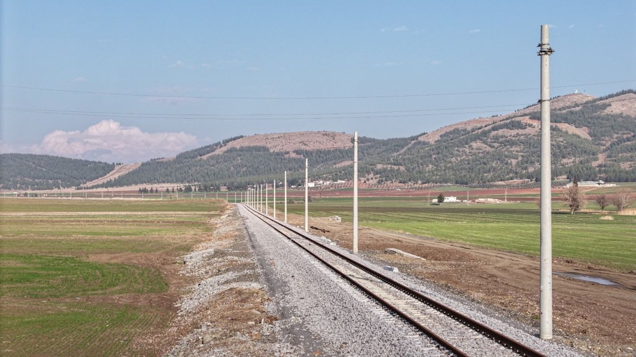 Demiryollarında Depremin İzleri Siliniyor
