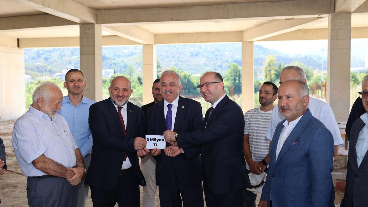 Dini İlimler Külliyesine 3 milyon TL bağış