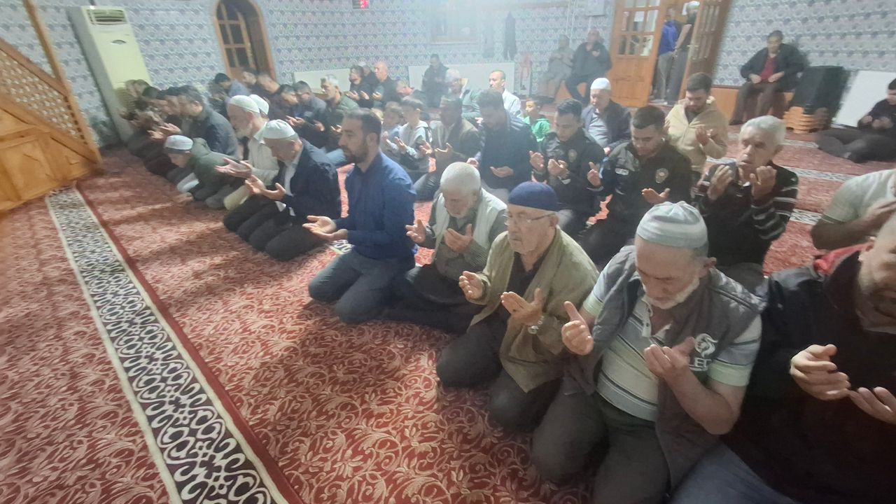 Müftülük’ten Tatlıçeşme Cami’de sabah namazı buluşması