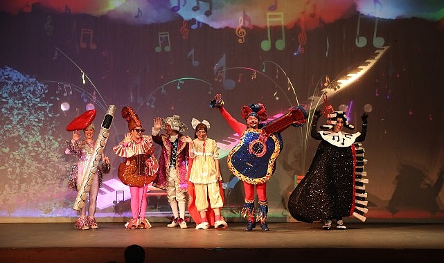 Süreyyya Operası 30 Ağustos Zafer Bayramı’nda Çocuk Sesleriyle Yankılandı