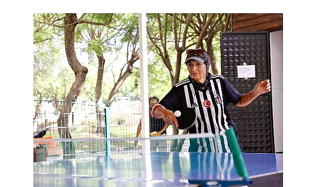 65 yaş üstü vatandaşların sosyal buluşma noktası