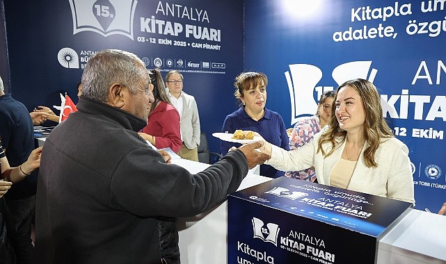Antalya Kitap Fuarı’nı 1 milyon 103 bin kişi ziyaret etti