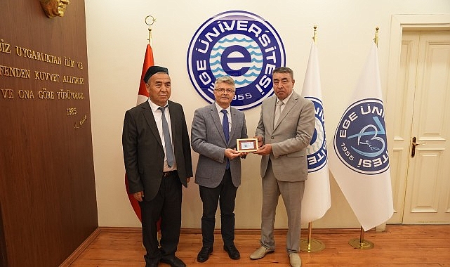 Ege Üniversitesi ve Namangan Devlet Üniversitesi arasındaki uluslararası kültürel iş birliği güçleniyor