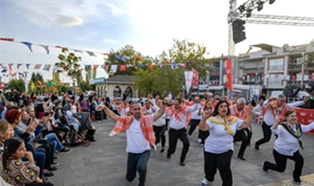 İzmir, Cumhuriyet coşkusuna hazır