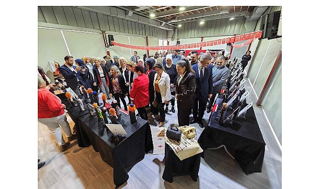 Kahraman Türk Kadınları Gölcük’te Sanatla buluştu