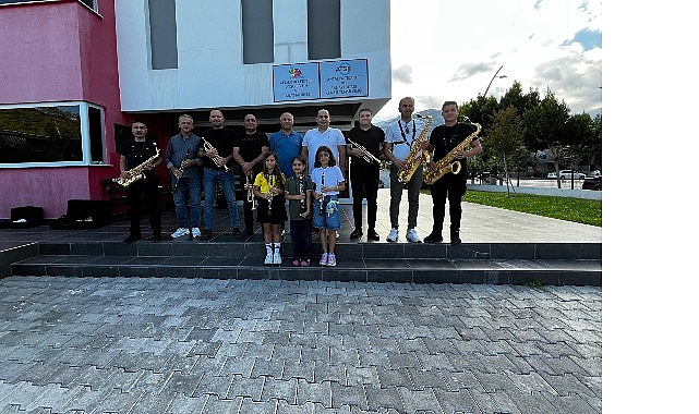 Kemer Belediyesi’nden Burdur Belediyesi bando ekibine destek