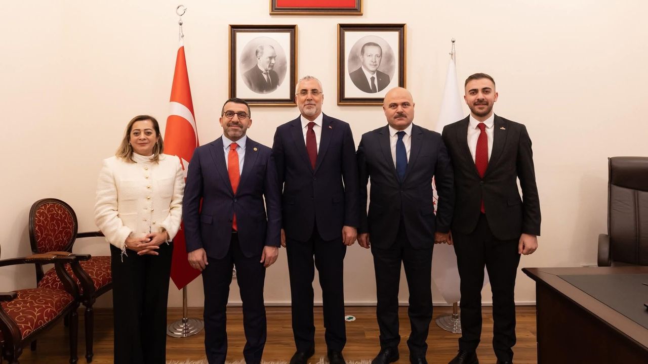 Milletvekili Adem Çalkın’dan Bakan Işıkhan’a ziyaret: Kars’ın talepleri iletildi