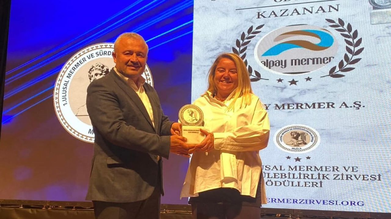 Mehmet Demir, Muğla 1. Ulusal Mermer ve Sürdürülebilirlik Zirvesi’ne katıldı.