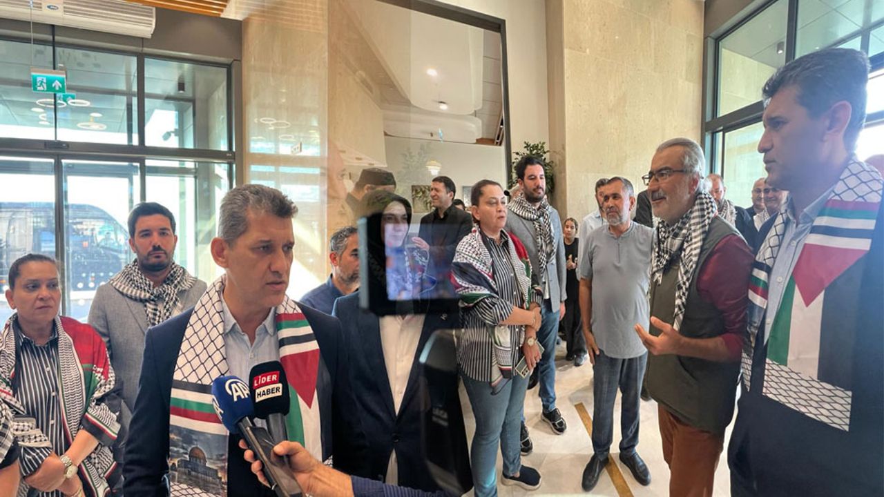 Gazze filosu’ndan dönen Antalya’lı aktivistler coşkuyla karşılandı