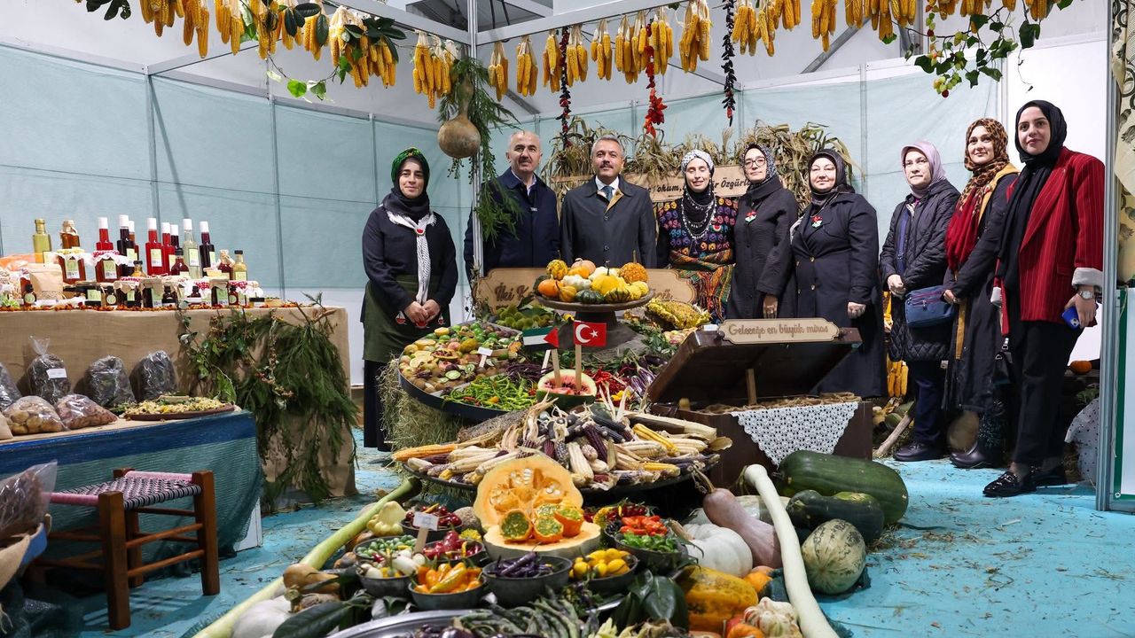 Vali Baydaş, Rize Gastronomi Günleri’ni ziyaret etti