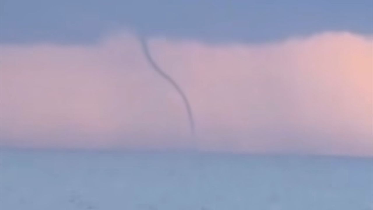 Alanya’da denizde hortum paniği!