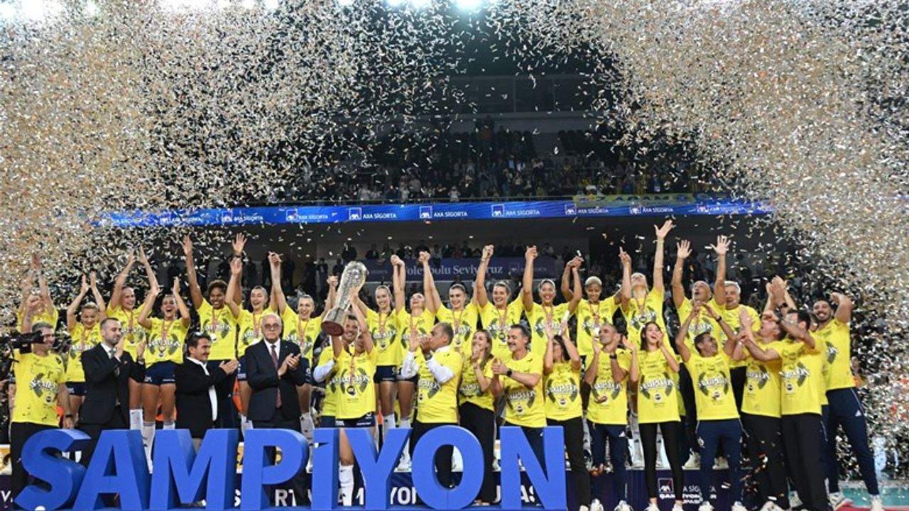 Bakan Bak’tan Fenerbahçe Medicana’ya tebrik mesajı