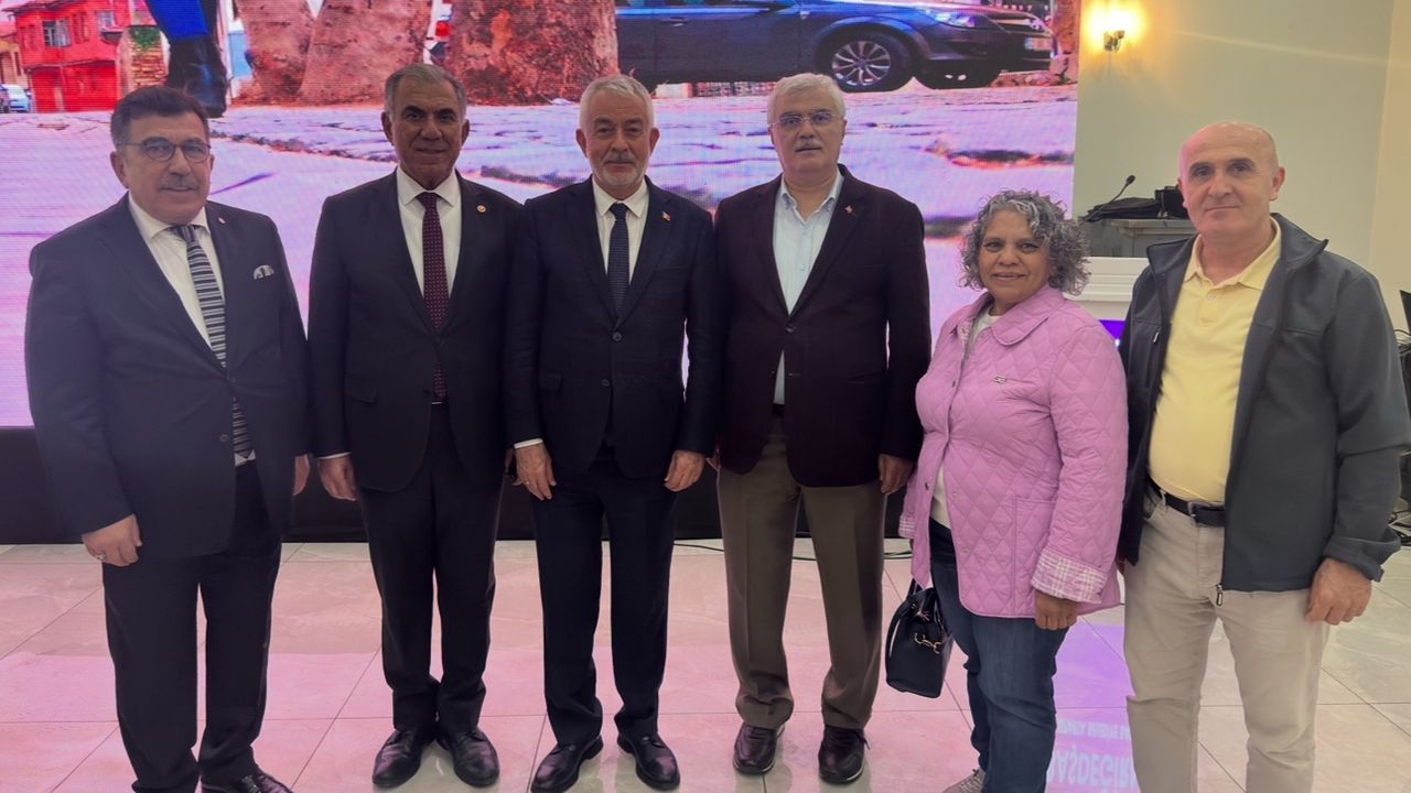 ra’da Ispartalılar buluşması: Bayram Özçelik’e yoğun ilgi