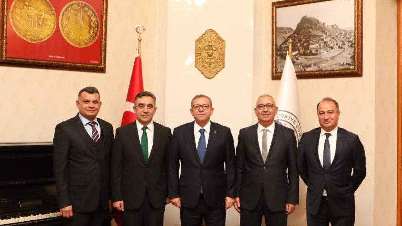 Kars Valisi Ziya Polat, polis başmüfettişlerini makamında ağırladı