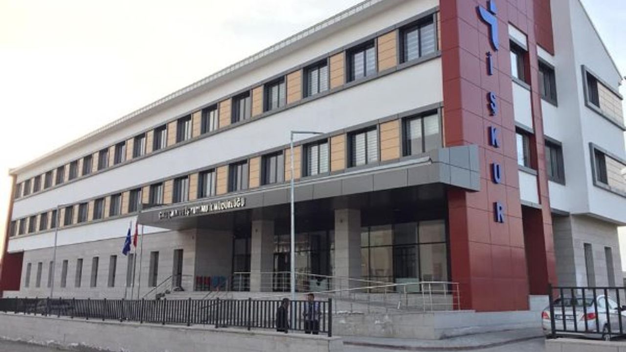 İşkur Gençlik Programı yeni dönemde büyüyerek başlıyor