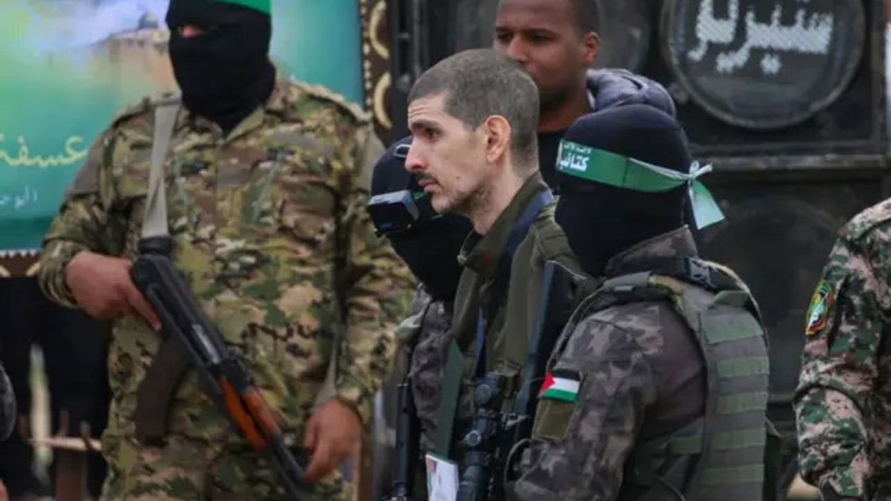 İsrail ve Gazze’de esir takası başladı