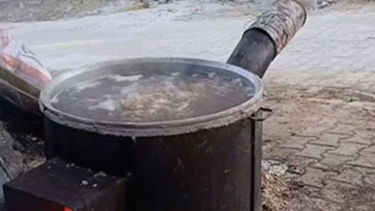 Yüz yıllık gelenek yaşatılıyor, sofralar kışa hazırlanıyor