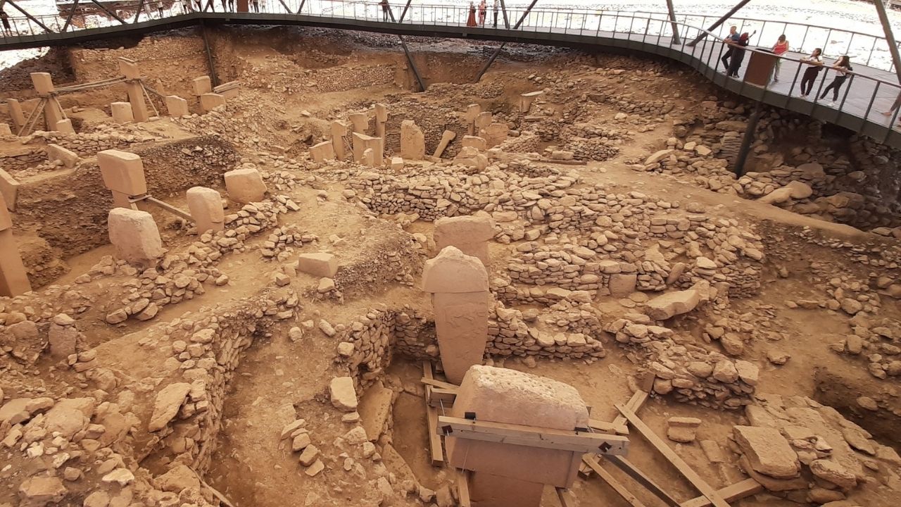 Göbeklitepe’de ziyaretçi rekoru: Günde 5 bin kişi “Tarihin Sıfır Noktası”nı görmeye geliyor