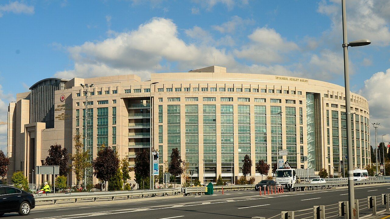 İmamoğlu, Özkan ve Yanardağ “Siyasal Casusluk” suçlamasıyla tutuklandı