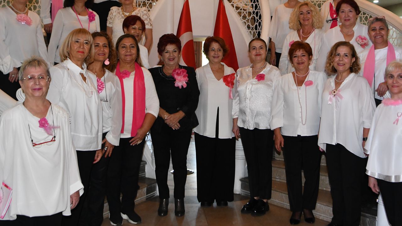 AKK’de meme kanserine sergiyle farkındalık: “Erken tanı hayat kurtarır”