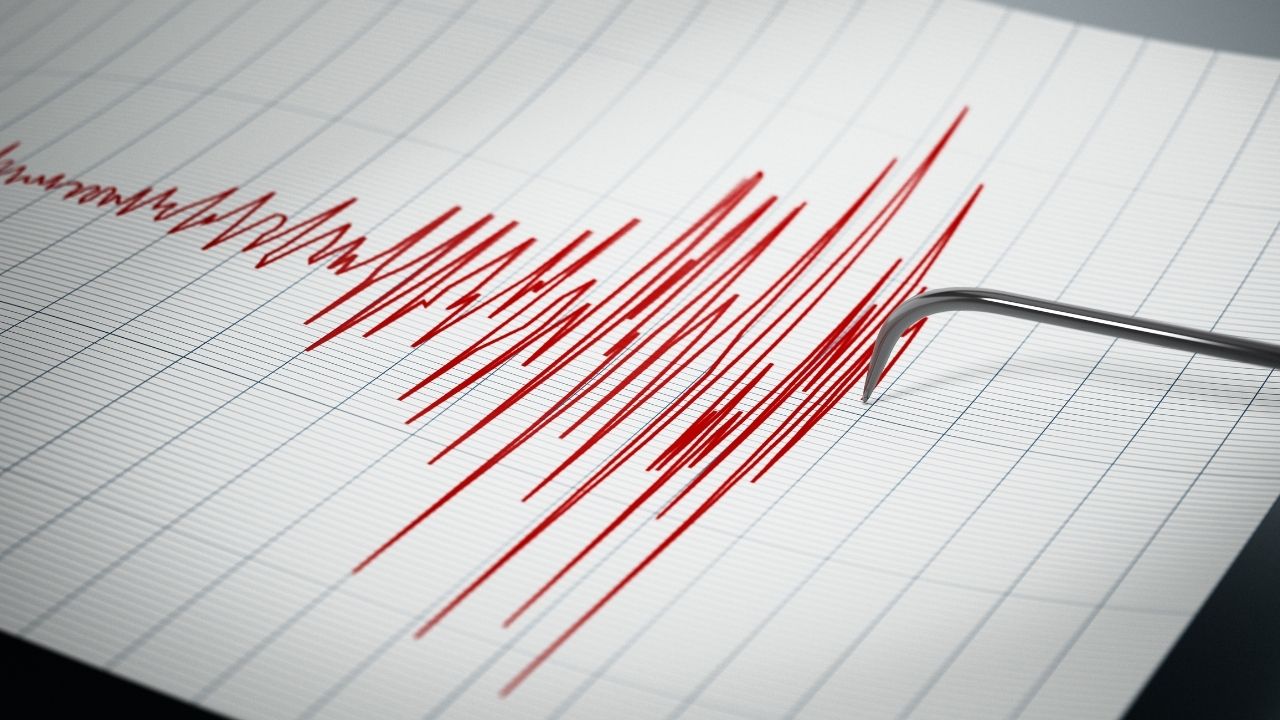 Balıkesir’de 5 büyüklüğünde deprem: Artçı sarsıntılar devam ediyor!