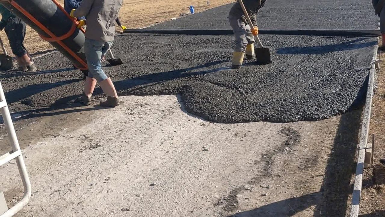 Sarıkamış Altınbulak Köyü’nde 5,1 kilometrelik beton yol tamamlandı