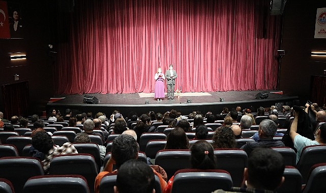 “Yaftalı Tabut” Maltepe Tiyatro Festivali’ne konuk oldu